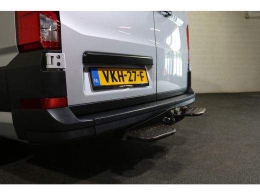 Volkswagen Crafter 2.0 TDI 140pk L3 H3 Automaat Airco Navigatie Trekhaak ActivLease financial lease