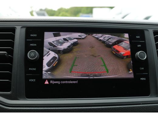 Volkswagen Crafter 2.0 TDI 140pk L3 H3 Automaat Airco Navigatie Trekhaak ActivLease financial lease