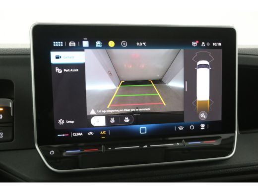 Volkswagen Crafter 2.0 TDI DSG HIGHLINE EXCLUSIVE L3H3 | FACELIFT MODEL | BPM VRIJ | NIEUW 3000KG TREKHAAK VIRTUAL A... ActivLease financial lease
