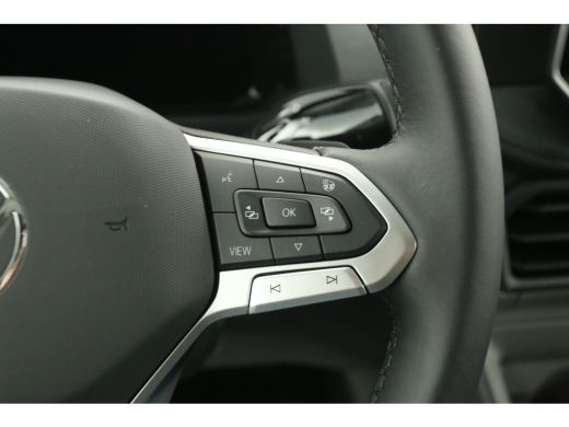 Volkswagen Crafter 2.0 TDI DSG HIGHLINE EXCLUSIVE L3H3 | FACELIFT MODEL | BPM VRIJ | NIEUW 3000KG TREKHAAK VIRTUAL A... ActivLease financial lease