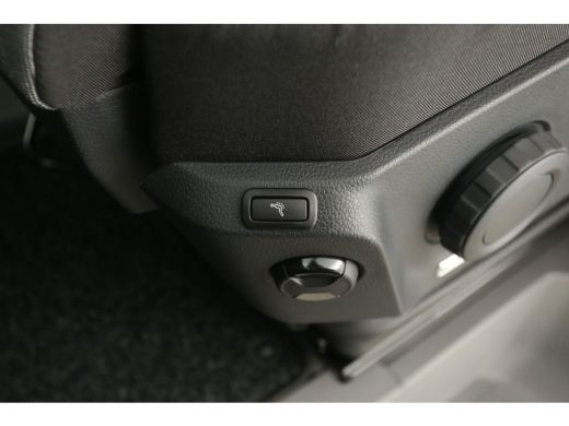 Volkswagen Crafter 2.0 TDI DSG HIGHLINE EXCLUSIVE L3H3 | FACELIFT MODEL | BPM VRIJ | NIEUW 3000KG TREKHAAK VIRTUAL A... ActivLease financial lease