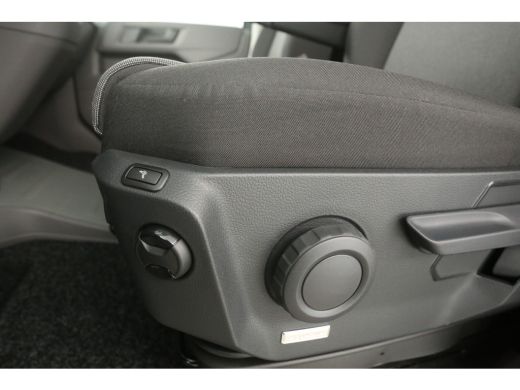 Volkswagen Crafter 2.0 TDI DSG HIGHLINE EXCLUSIVE L3H3 | FACELIFT MODEL | BPM VRIJ | NIEUW 3000KG TREKHAAK VIRTUAL A... ActivLease financial lease