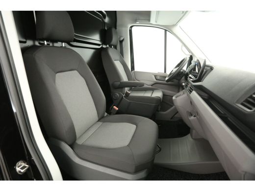 Volkswagen Crafter 2.0 TDI DSG HIGHLINE EXCLUSIVE L3H3 | FACELIFT MODEL | BPM VRIJ | NIEUW 3000KG TREKHAAK VIRTUAL A... ActivLease financial lease