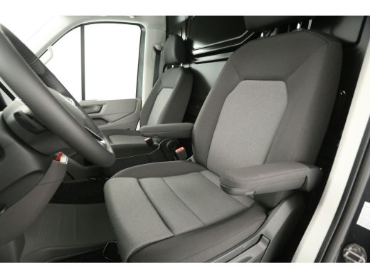 Volkswagen Crafter 2.0 TDI DSG HIGHLINE EXCLUSIVE L3H3 | FACELIFT MODEL | BPM VRIJ | NIEUW 3000KG TREKHAAK VIRTUAL A... ActivLease financial lease