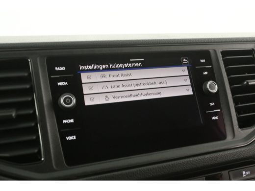 Volkswagen Crafter 35 2.0 TDI L3H3 140PK | NIEUW | BPM VRIJ | 3000KG | Airco Cruise Camera Carplay Massagestoel 3 Pe... ActivLease financial lease