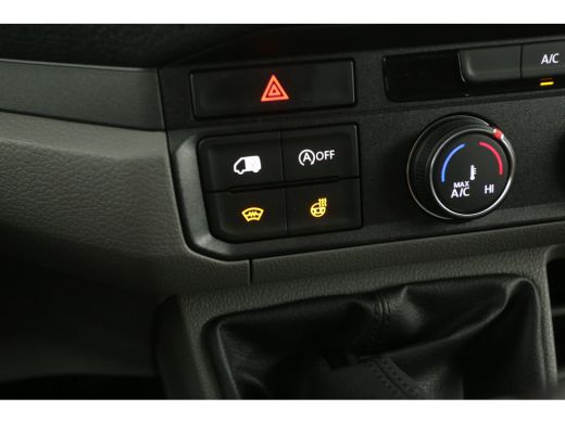 Volkswagen Crafter 35 2.0 TDI L3H3 140PK | NIEUW | BPM VRIJ | 3000KG | Airco Cruise Camera Carplay Massagestoel 3 Pe... ActivLease financial lease
