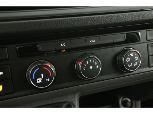 Volkswagen Crafter 35 2.0 TDI L3H3 140PK | NIEUW | BPM VRIJ | 3000KG | Airco Cruise Camera Carplay Massagestoel 3 Pe... ActivLease financial lease