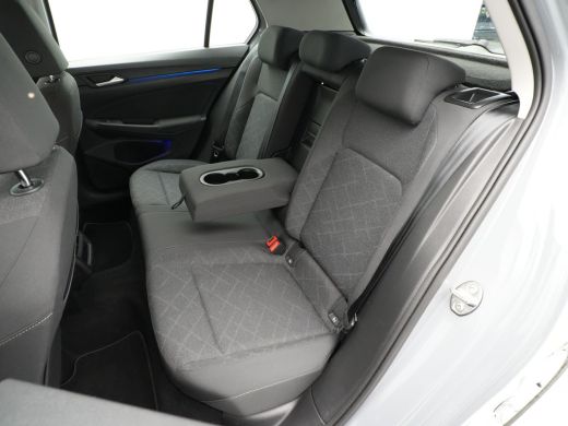 Volkswagen Golf 1.0 TSI 110pk Life Navigatie Pdc Acc Lm Velgen 281 ActivLease financial lease