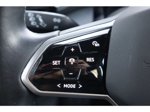 Volkswagen ID.4 Pro 77 kWh | Cruise Control | Achteruitrijcamera | Navigatie | Stoelverwarming | ActivLease financial lease