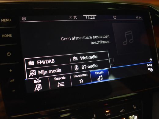 Volkswagen Passat Variant 1.5 TSI R-Line Business + Automaat/DSG | 100% Dealeronderhouden | Panorama-dak | Trekhaak... ActivLease financial lease
