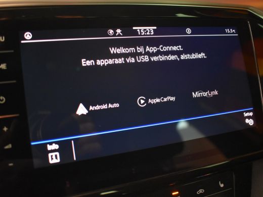 Volkswagen Passat Variant 1.5 TSI R-Line Business + Automaat/DSG | 100% Dealeronderhouden | Panorama-dak | Trekhaak... ActivLease financial lease