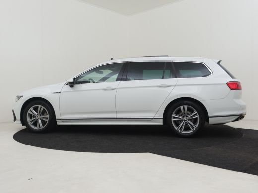 Volkswagen Passat Variant 1.5 TSI R-Line Business + Automaat/DSG | 100% Dealeronderhouden | Panorama-dak | Trekhaak... ActivLease financial lease