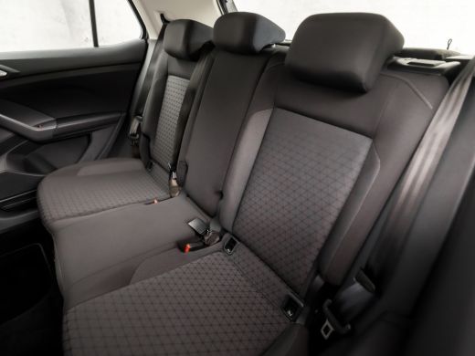Volkswagen T-Cross 1.0 TSI Sport Automaat (APPLE CARPLAY, ADAPTIVE CRUISE, SPORTSTOELEN, ELEK PAKKET, LM VELGEN, ARM... ActivLease financial lease