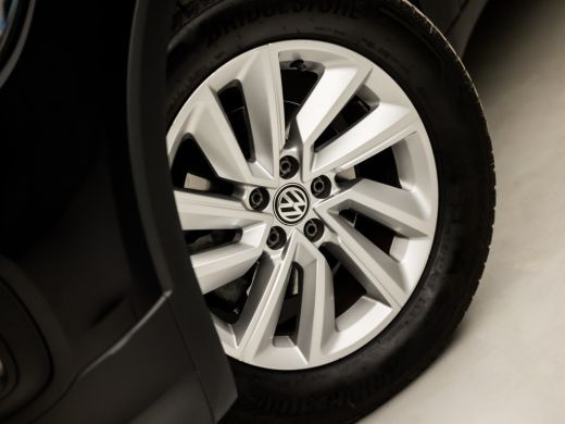 Volkswagen T-Cross 1.0 TSI Sport Automaat (APPLE CARPLAY, ADAPTIVE CRUISE, SPORTSTOELEN, ELEK PAKKET, LM VELGEN, ARM... ActivLease financial lease