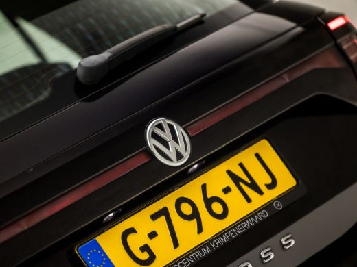 Volkswagen T-Cross 1.0 TSI Sport Automaat (APPLE CARPLAY, ADAPTIVE CRUISE, SPORTSTOELEN, ELEK PAKKET, LM VELGEN, ARM... ActivLease financial lease