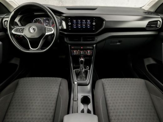 Volkswagen T-Cross 1.0 TSI Sport Automaat (APPLE CARPLAY, ADAPTIVE CRUISE, SPORTSTOELEN, ELEK PAKKET, LM VELGEN, ARM... ActivLease financial lease