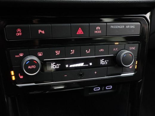Volkswagen T-Cross 1.5 TSi 150 Pk Automaat R-Line | Full LED | Navigatie | Camera | 18 Inch | Privacy Glass | Adapti... ActivLease financial lease