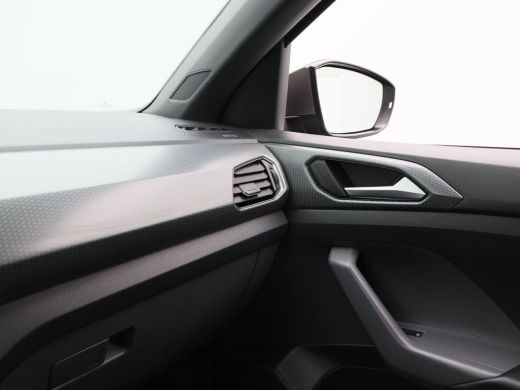 Volkswagen T-Cross 1.5 TSi 150 Pk Automaat R-Line | Full LED | Navigatie | Camera | 18 Inch | Privacy Glass | Adapti... ActivLease financial lease