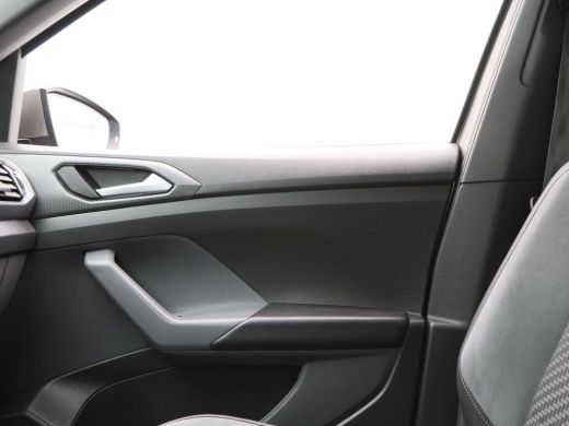 Volkswagen T-Cross 1.5 TSi 150 Pk Automaat R-Line | Full LED | Navigatie | Camera | 18 Inch | Privacy Glass | Adapti... ActivLease financial lease
