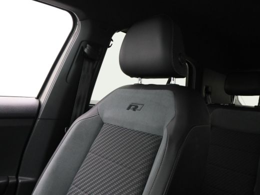 Volkswagen T-Cross 1.5 TSi 150 Pk Automaat R-Line | Full LED | Navigatie | Camera | 18 Inch | Privacy Glass | Adapti... ActivLease financial lease