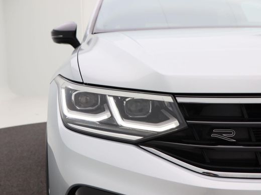 Volkswagen Tiguan 1.5 TSi 150 Pk Automaat R-Line Business+ | Full LED | Panoramadak | Black Style | Camera | Naviga... ActivLease financial lease