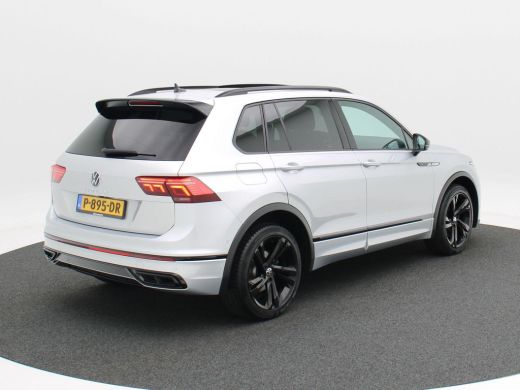 Volkswagen Tiguan 1.5 TSi 150 Pk Automaat R-Line Business+ | Full LED | Panoramadak | Black Style | Camera | Naviga... ActivLease financial lease