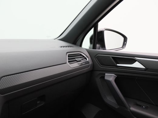 Volkswagen Tiguan 1.5 TSi 150 Pk Automaat R-Line Business+ | Full LED | Panoramadak | Black Style | Camera | Naviga... ActivLease financial lease