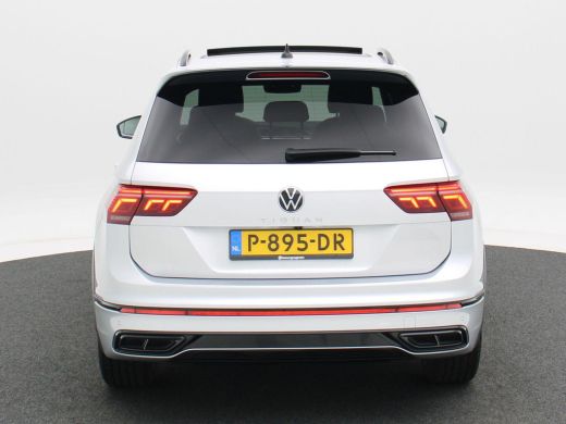 Volkswagen Tiguan 1.5 TSi 150 Pk Automaat R-Line Business+ | Full LED | Panoramadak | Black Style | Camera | Naviga... ActivLease financial lease