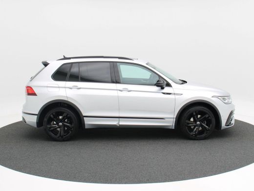 Volkswagen Tiguan 1.5 TSi 150 Pk Automaat R-Line Business+ | Full LED | Panoramadak | Black Style | Camera | Naviga... ActivLease financial lease
