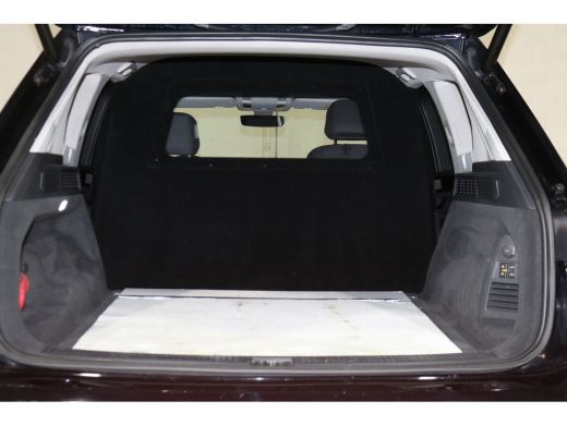 Volkswagen Touareg 3.0 TDI V6 Grijs Kenteken Bpm Vrij ActivLease financial lease