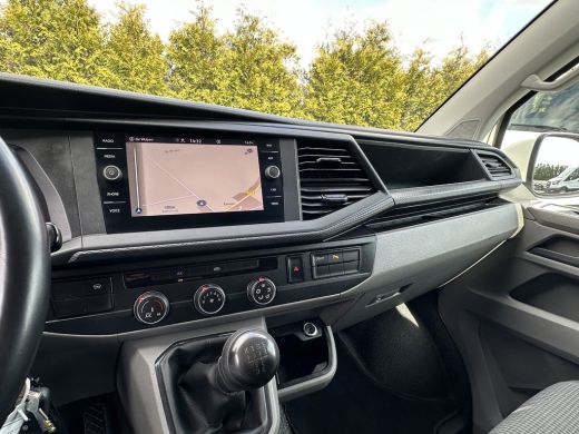 Volkswagen Transporter 2.0 TDI HIGHLINE+ / L2H1 / TREKHAAK / NAVI / CRUISE / AIRCO / PDC / APPLE CARPLAY / ANDROID ActivLease financial lease