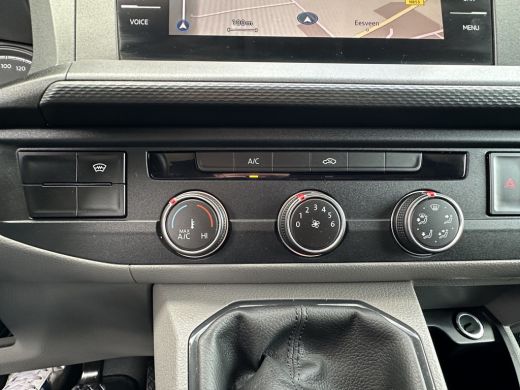 Volkswagen Transporter 2.0 TDI HIGHLINE+ / L2H1 / TREKHAAK / NAVI / CRUISE / AIRCO / PDC / APPLE CARPLAY / ANDROID ActivLease financial lease