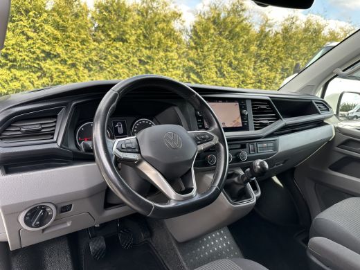 Volkswagen Transporter 2.0 TDI HIGHLINE+ / L2H1 / TREKHAAK / NAVI / CRUISE / AIRCO / PDC / APPLE CARPLAY / ANDROID ActivLease financial lease