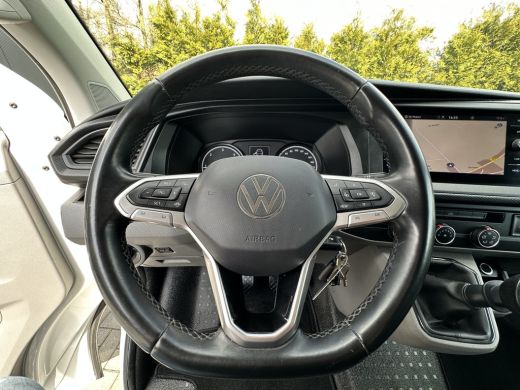 Volkswagen Transporter 2.0 TDI HIGHLINE+ / L2H1 / TREKHAAK / NAVI / CRUISE / AIRCO / PDC / APPLE CARPLAY / ANDROID ActivLease financial lease