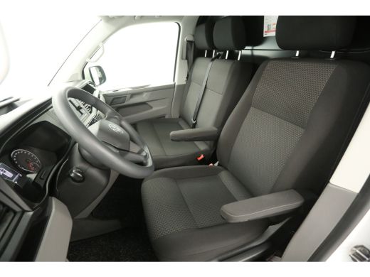 Volkswagen Transporter 2.0 TDI L1H1 140PK Koelwagen Airco Camera Carplay Koelauto 3 Persoons Elektrpakket Koeling ActivLease financial lease