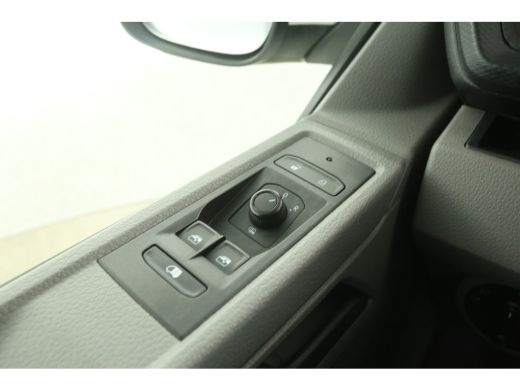 Volkswagen Transporter 2.0 TDI L1H1 140PK Koelwagen Airco Camera Carplay Koelauto 3 Persoons Elektrpakket Koeling ActivLease financial lease