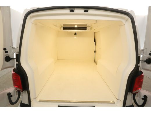 Volkswagen Transporter 2.0 TDI L1H1 140PK Koelwagen Airco Camera Carplay Koelauto 3 Persoons Elektrpakket Koeling ActivLease financial lease