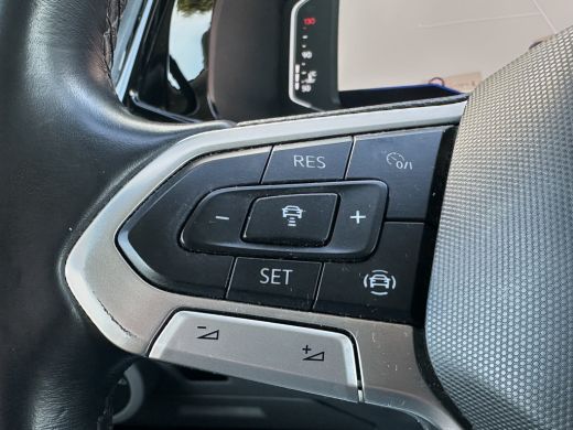 Volkswagen Transporter 2.0 TDI / L1H1 / BULLI / TREKHAAK / VIRTUAL / SOFTCLOSE / CAMERA / ADAPTIVE CRUISE / CARPLAY ActivLease financial lease