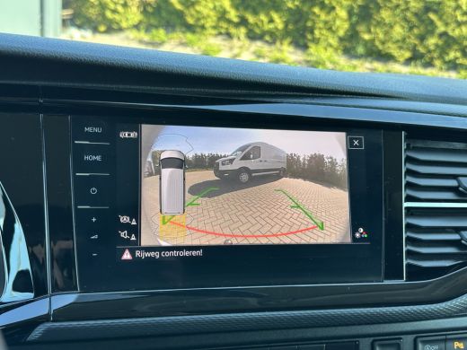Volkswagen Transporter 2.0 TDI / L1H1 / BULLI / TREKHAAK / VIRTUAL / SOFTCLOSE / CAMERA / ADAPTIVE CRUISE / CARPLAY ActivLease financial lease