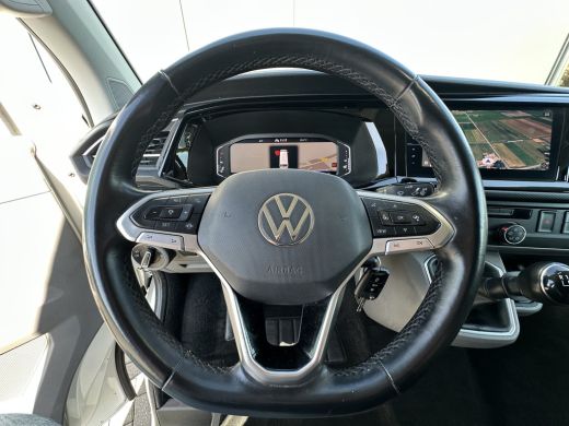 Volkswagen Transporter 2.0 TDI / L1H1 / BULLI / TREKHAAK / VIRTUAL / SOFTCLOSE / CAMERA / ADAPTIVE CRUISE / CARPLAY ActivLease financial lease