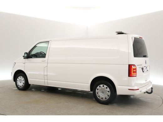Volkswagen Transporter 2.0 TDI L2H1 150PK DSG Automaat Airco Cruise Camera 3 Persoons LED PDC Trekhaak ActivLease financial lease