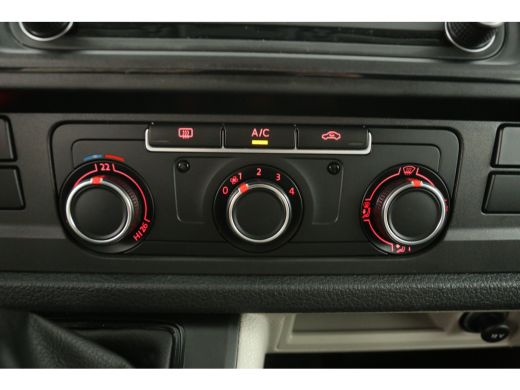 Volkswagen Transporter 2.0 TDI L2H1 150PK DSG Automaat Airco Cruise Carplay Navigatie PDC Elektrpakket ActivLease financial lease