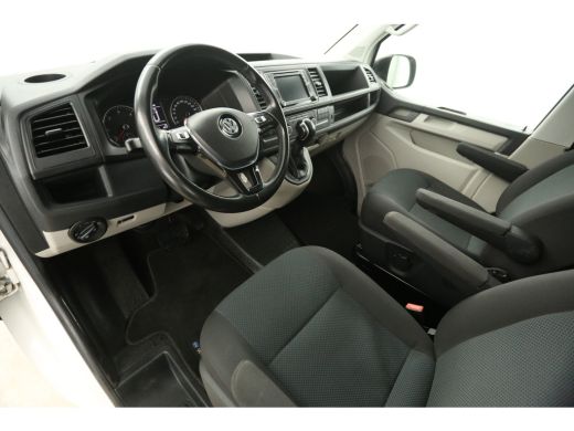Volkswagen Transporter 2.0 TDI L2H1 150PK DSG Automaat Airco Cruise Carplay Navigatie PDC Elektrpakket ActivLease financial lease