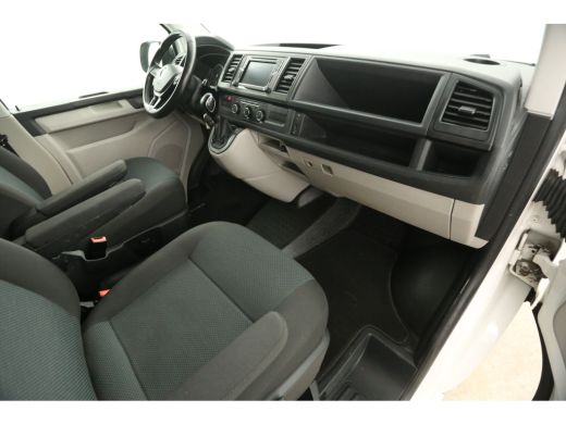 Volkswagen Transporter 2.0 TDI L2H1 150PK DSG Automaat Airco Cruise Carplay Navigatie PDC Elektrpakket ActivLease financial lease