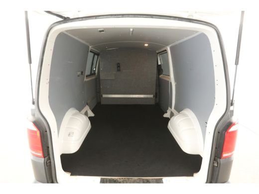 Volkswagen Transporter 2.0 TDI L2H1 150PK DSG Automaat Airco Cruise Carplay Navigatie PDC Elektrpakket ActivLease financial lease