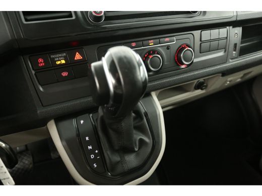 Volkswagen Transporter 2.0 TDI L2H1 150PK DSG Automaat Airco Cruise Carplay Navigatie PDC Elektrpakket ActivLease financial lease