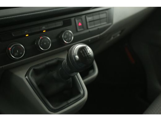 Volkswagen Transporter 2.0 TDI L2H1 Airco Cruise Carplay 2xSchuifdeur Navigatie PDC 3 Persoons Elektrpakket ActivLease financial lease