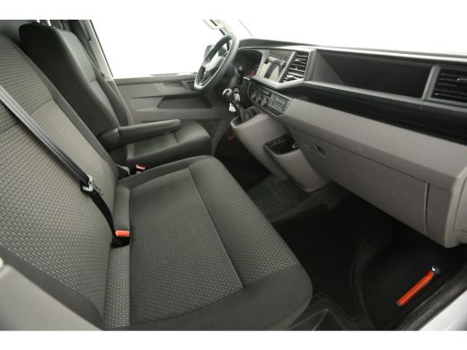 Volkswagen Transporter 2.0 TDI L2H1 Airco Cruise Carplay 2xSchuifdeur Navigatie PDC 3 Persoons Elektrpakket ActivLease financial lease