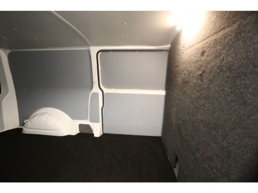 Volkswagen Transporter 2.0 TDI L2H1 Airco Cruise Carplay 2xSchuifdeur Navigatie PDC 3 Persoons Elektrpakket ActivLease financial lease