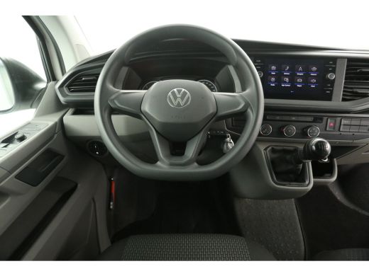 Volkswagen Transporter 2.0 TDI L2H1 Airco Cruise Carplay 2xSchuifdeur Navigatie PDC 3 Persoons Elektrpakket ActivLease financial lease